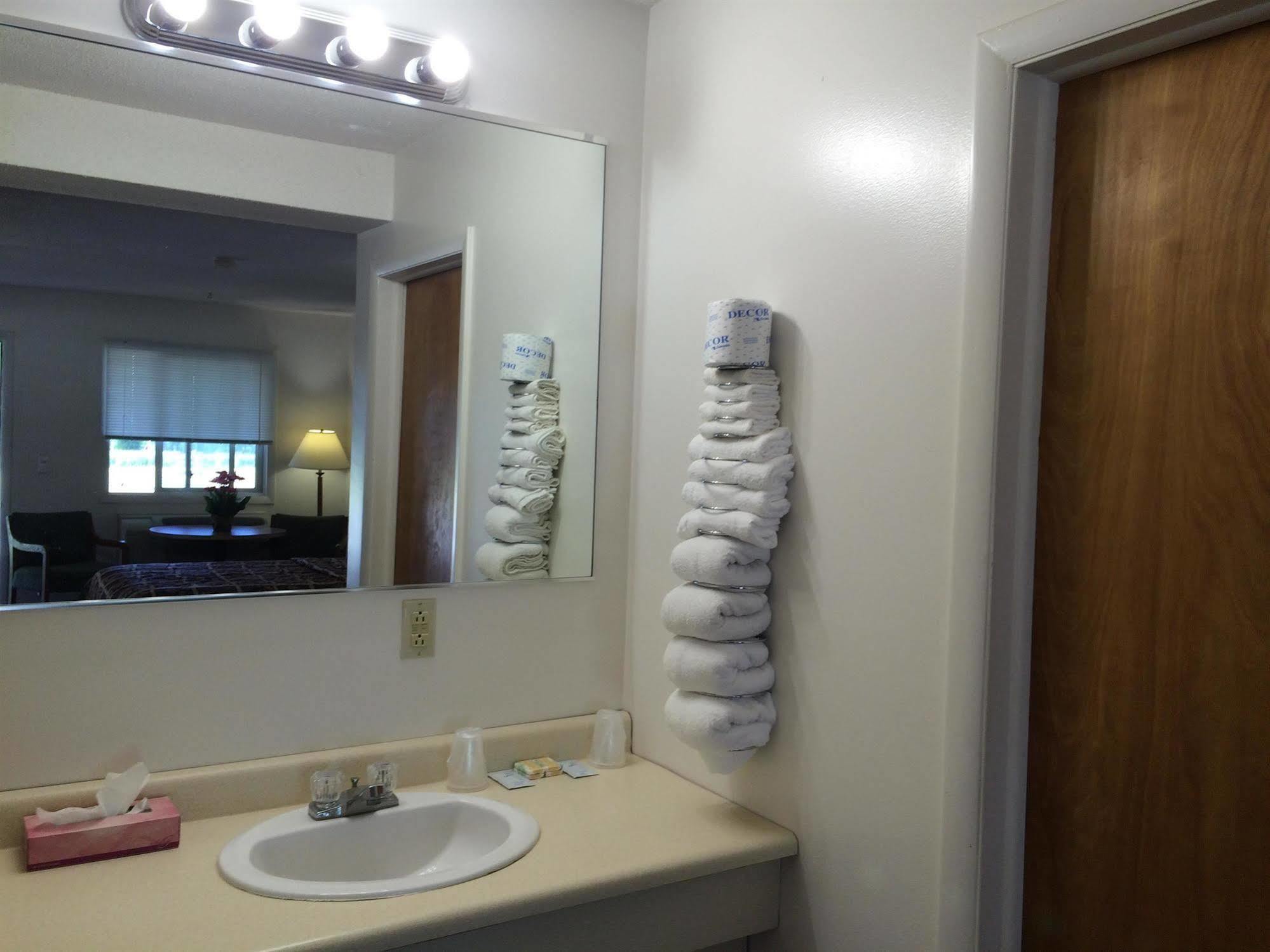 Pulaski Port Lodge Motel المظهر الخارجي الصورة